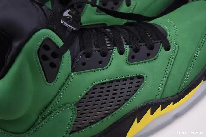5 Oregon SE Air Ducks CK6631-307 Jordan 0625